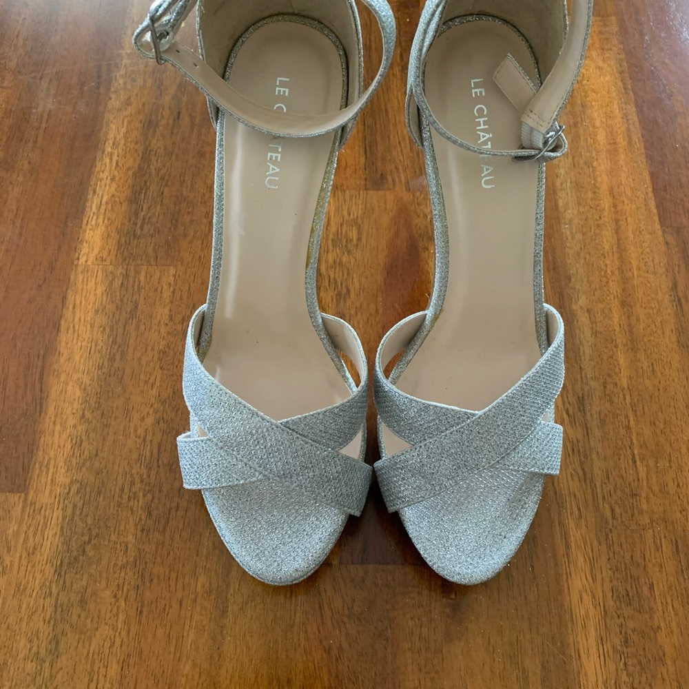 Le Chateau silver dress shoe